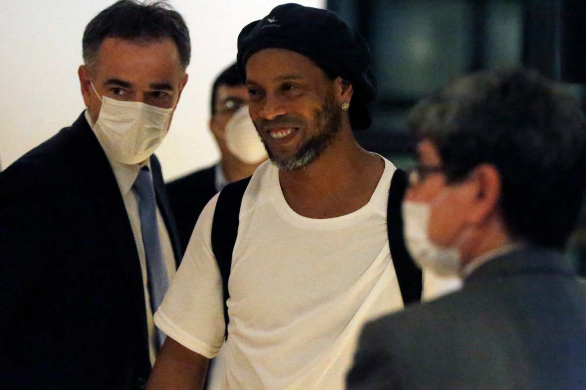 Ronaldinho Tribunale Brasile accuse frode