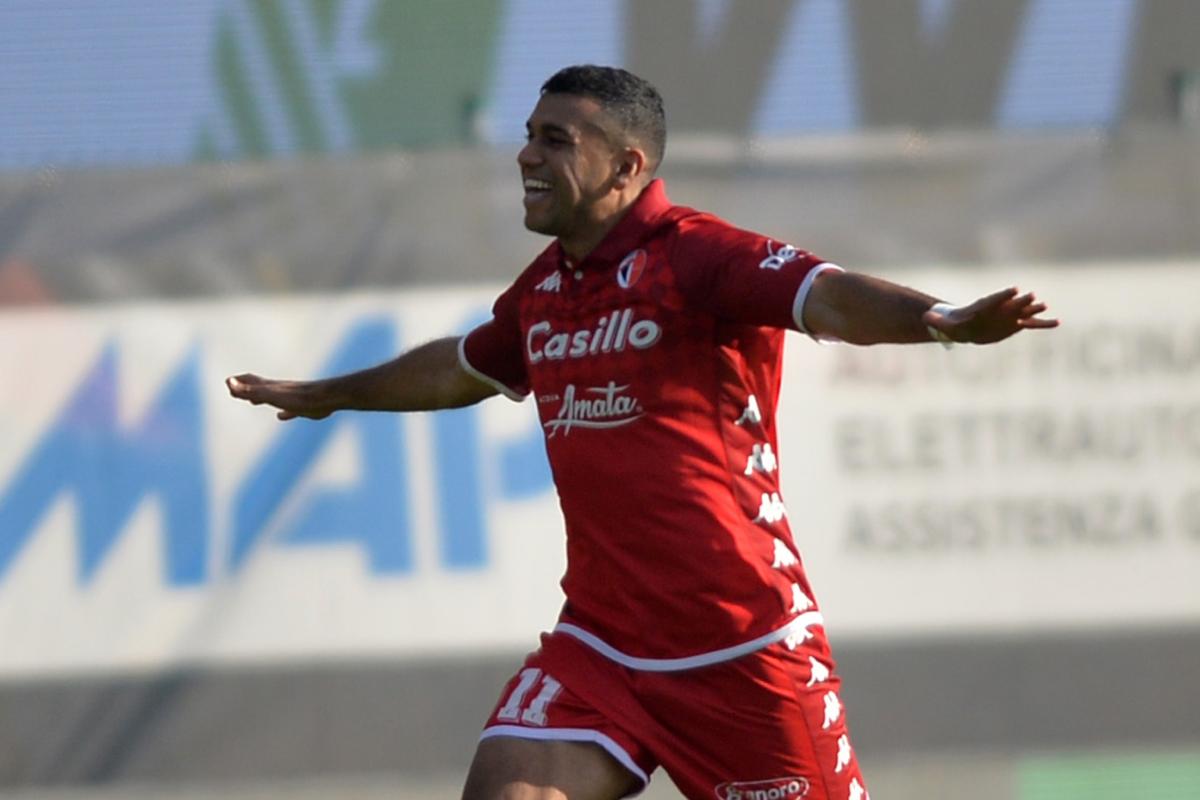 Calciomercato Napoli Cheddira Frosinone