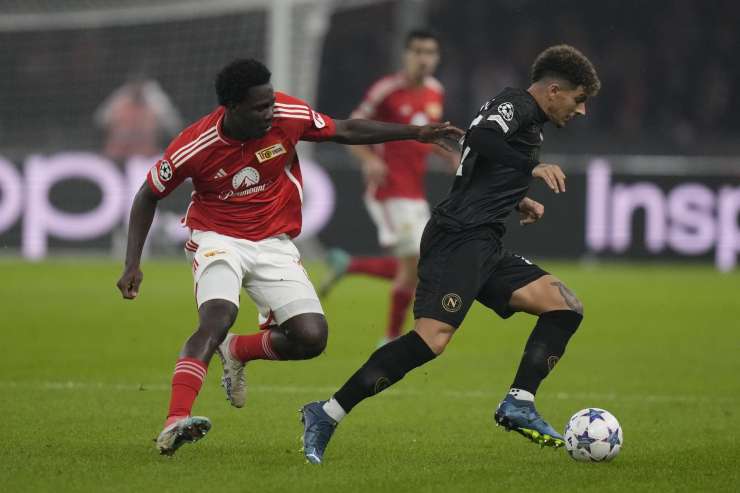 Union Berlino Fofana sospeso
