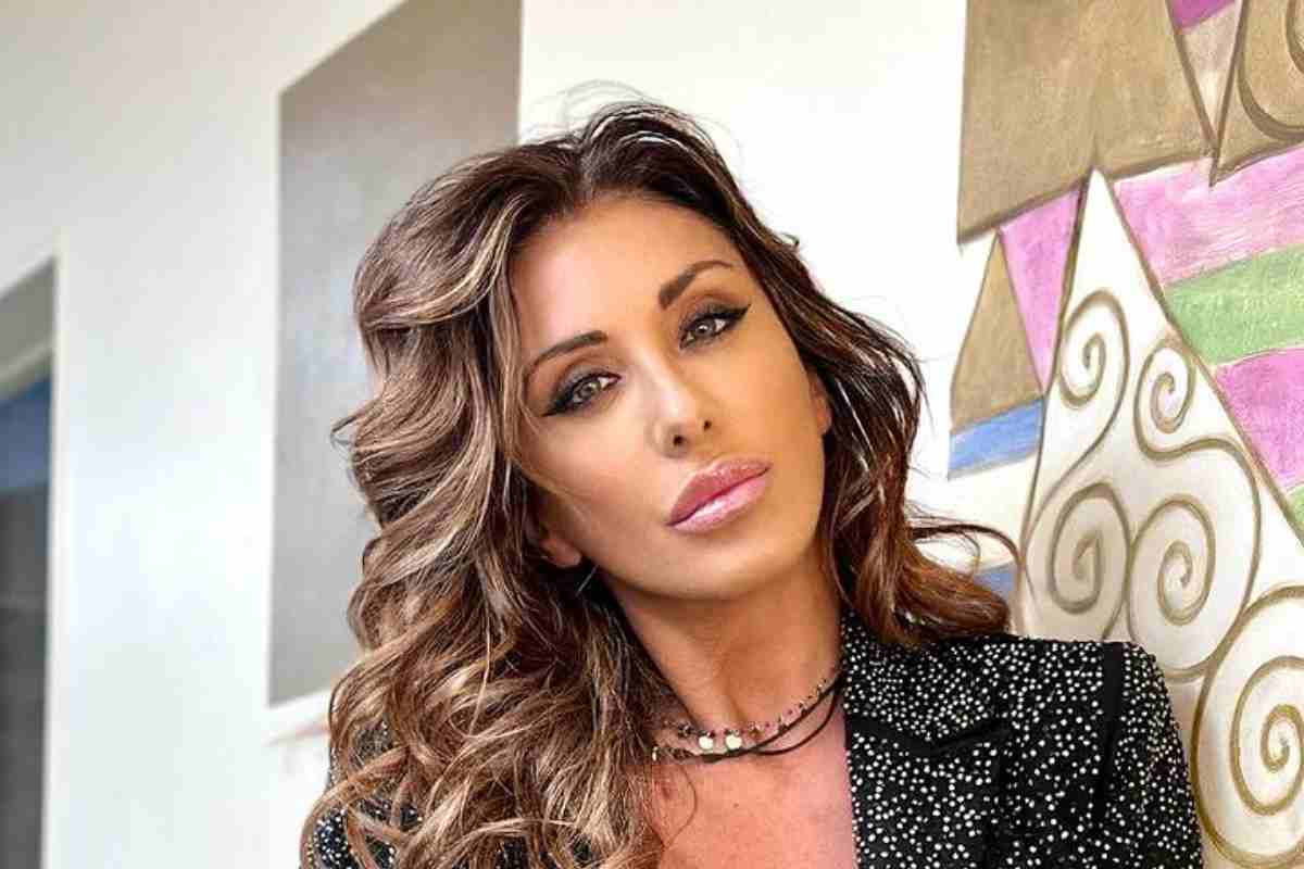 Sabrina Salerno top esplosivo lato A