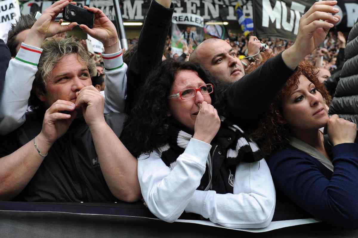 Tifosi commossi per il difensore