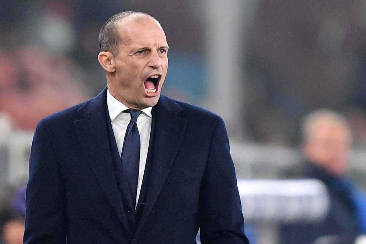 Genoa-Juventus Allegri arbitraggio Massa ironia social