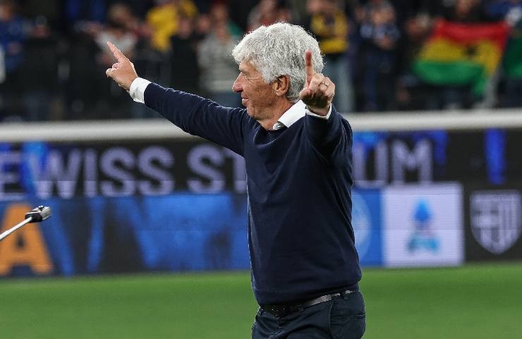 Gasperini esulta con i tifosai