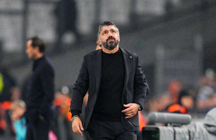 Rino Gattuso guarda il cielo