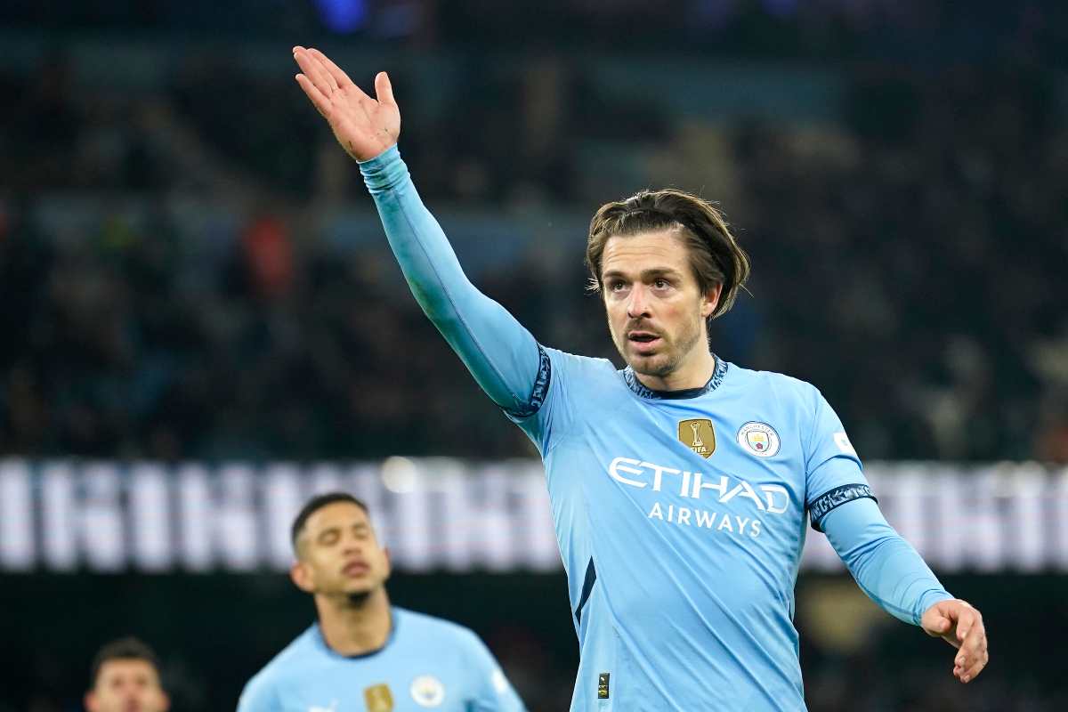 Grealish esulta