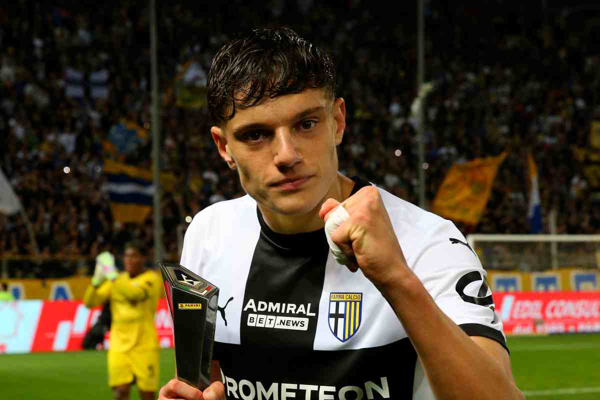 Leoni esulta con il pugno